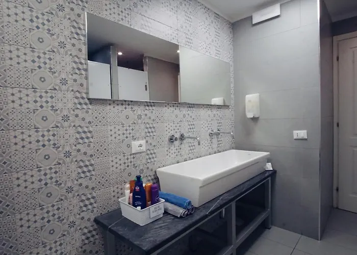 Vandrerhjem Grand Manin *